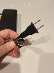 Video/Audio RF Modulator Model 6203 With Cords