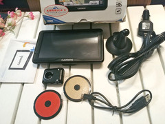 Garmin RV 760 LMT 7″ GPS bundle, Lifetime Maps, Traffic, Car Mount Kit
