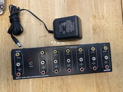 Xantech AV61 Audio Video Distribution Amplifier with AC Power Adapter