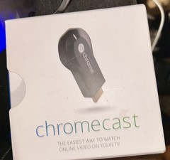 New Google Chromecast (1st Generation) HDMI Media Streamer Black H2G2-42 NIB