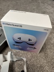 Meta Quest 3 128GB VR Headset (used) with Case and Original Box. Excellent Cond.