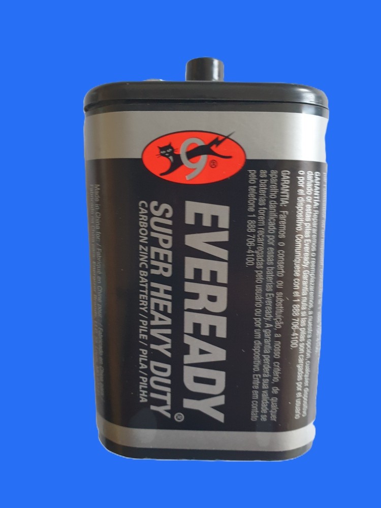 Eveready 1209 Super Heavy Duty 6V Zinc Carbon Lantern Non-Rechargeable Battery