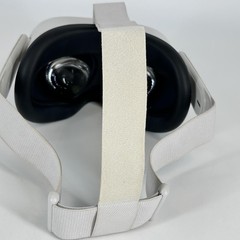 Meta Quest 2 VR Headset 256GB w/ Charger/Regular Strap/Face Cover – Fair