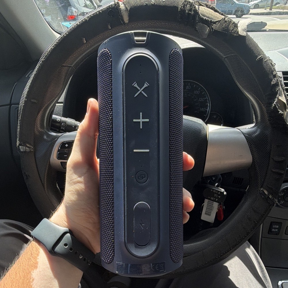 BlueTees Player Portable Bluetooth Speaker Blue Cylindrical Mini Speaker