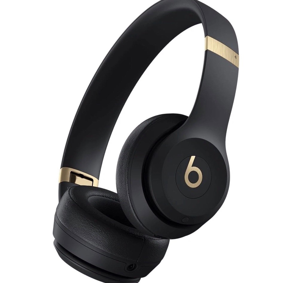 Beats Solo 4 – Wireless Bluetooth On-Ear Headphones. Black and Gold