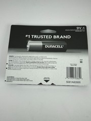 DURACELL 9 VOLT BATTERIES 4 PACK EXP. 2030 NEW SEALED PACKAGING