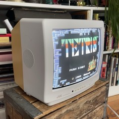 JVC Mastercommand C-13WL513” CRT VTG Retro Gaming Television White & Yellow 1994