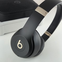 Beats Solo 4 Bluetooth Wireless On-Ear Headphones – Black & Gold