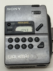 Sony Dolby WM-FX43 Auto Reverse AM/FM Walkman Radio w/Alarm * Radio-Yes/Tape No