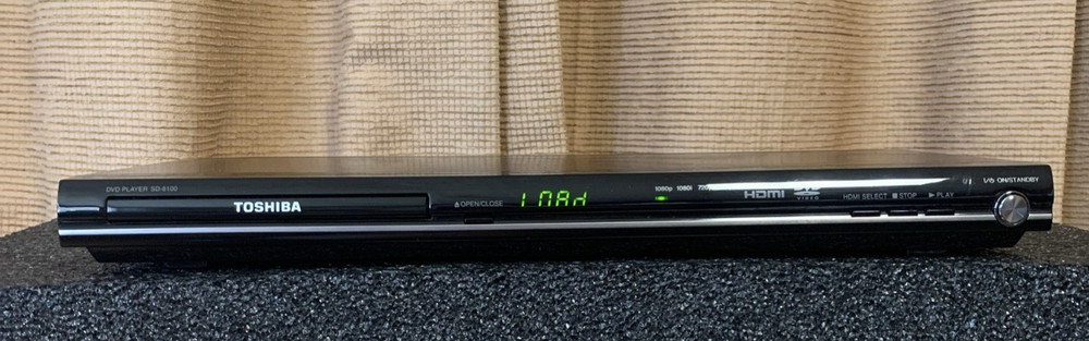 Toshiba SD-6100 DVD Player with OEM Remote Control. Used, Pro Cleaned, Tested