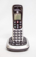 Motorola CD4011 Cordless Telephone – Caller ID/Answering Machine – Silver/Black