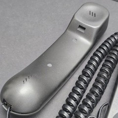 Vintage RadioShack 43-3201 Compact Fashion Phone W/ Flash Pause & Redial