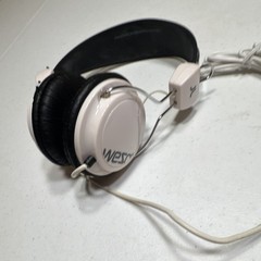 WeSC Wired Over-Ear Headband Headphones 3.5mm Jack Adjustable White/Black