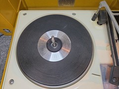 Vintage GE Wildcat Portable Record Player Yellow Stereo Solid State Tested AS IS