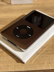 Apple IPod Classic 7th Gen 160Gb NEW EXTERIOR+BATTERY! MC297J / MINT. Espresso