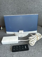 Bose SoundDock Series III with Lightning Connector Limited Edition Rare Blue