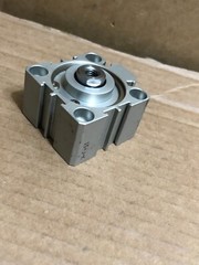 1pcs AirTAC SDA40X5 Pneumatic Air Cylinder -Cylinder