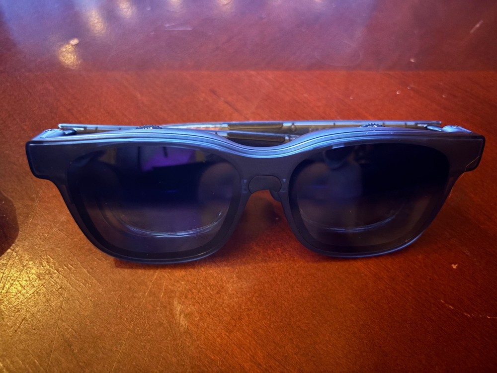 VITURE – Luma Pro XR Glasses – 152 inches 1200p Ultra Sharp Display. hdmi-usb