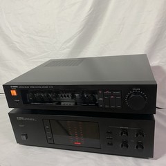 Yamaha M-70 & C-70 Power Amp/ Pre-Amp Combo – Both Power On – Not Fully Tested
