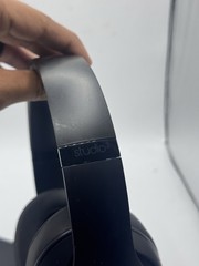 Beats by Dr. Dre Studio3 Over the Ear Wireless Headphones – Black