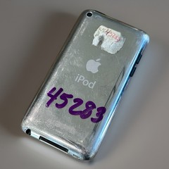 Apple iPod Touch – A1367 – 4th Generation 8GB Black MC540LL/A