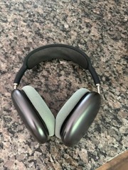 Apple Airpods Max A2096 Space Gray Headphones with Smart Case- Used