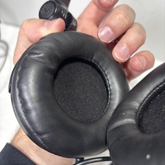 Tascam TH-02 Closed-Back Professional Studio Monitoring Headphones