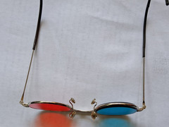 Vintage Anaglyph 3D Glasses Red And Blue Glasses with 2 Clip Ons Lot