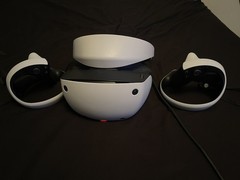 PSVR2 Virtual Reality Gaming Headset and Controller Set Charger Included Used