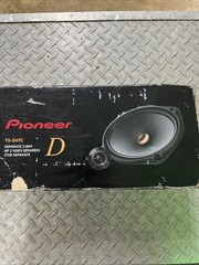 Pioneer TS-D69C 6” x 9” – 2-way, 330 W Max Power Component Speakers (pair)
