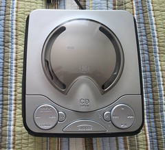 GE CD Player Clock Radio , Dual Wake. model-7-4801A
