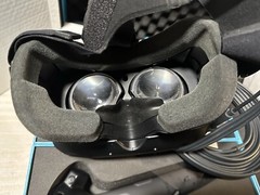 HTC Vive Virtual Reality Headset (99HAHZ024-00)