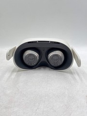 Meta Oculus Quest 2 128GB White Standalone VR Headset