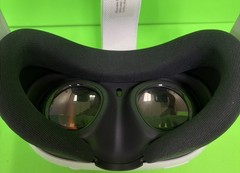 Meta Quest 3 4K Standalone VR Headset (White) 512GB ***FREE SHIPPING***
