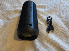 Rienok Portable Bass Boost Bluetooth Speaker Black USB-C AUX Cylindrical