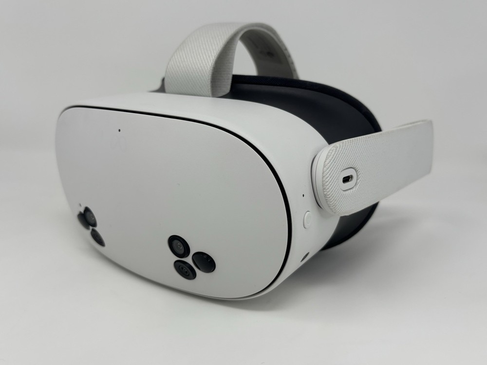 Meta Quest 3S 128GB Virtual Reality System Headset Only Working New Open Box