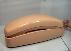 Vintage AT&T Trimline Phone 210 Touch Tone Push Button Corded Peach