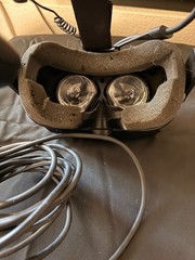 HTC Vive Virtual Reality Headset (99HAHZ024-00) with Deluxe Audio