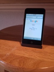 Apple iPod Touch 2nd Generation A1288 32GB – (MC086LL/A) GOOD CONDITION