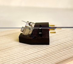 VAS Nova 0.8mV output MC Cartridge, Wood body, Microridge on Aluminum Cantilever