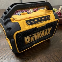 DEWALT 12V/20V Lithium Ion Bluetooth Jobsite Speaker, Yellow/Black
