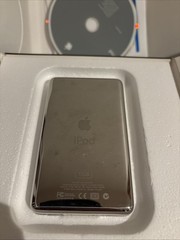 Apple iPod 3rd Generation 15GB w/ Original Box