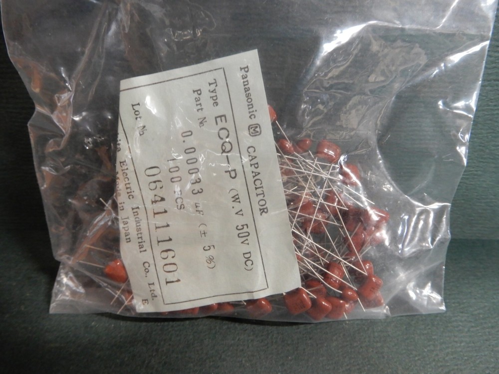 Panasonic Polypropylene Film? Capacitors 330pf 50V Qty 100 NOS ECQ-P