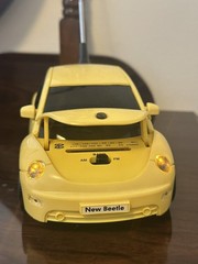 Sharper Image KNG America Volkswagen Beetle Vintage AM/FM Radio Yellow Working