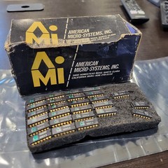 (20pcs) 13182 VINTAGE 70’S GOLD IC AMERICAN MICRO Main Frequency Divider $99