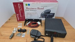 Radio Shack #19-1210 Business Band Mobile Transceiver CTCSS VHF-FM 2 CHANNEL