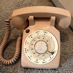 Vtg ITT Model 500-13 Rotary Desk Phone, Beige w/ Rare Clear Indicator Light Lens