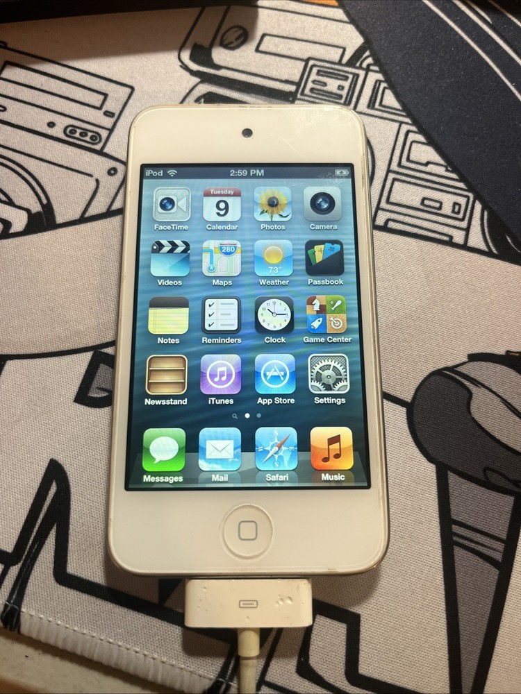 Apple iPod Touch 4th Generation White MD057LL 6.4GB