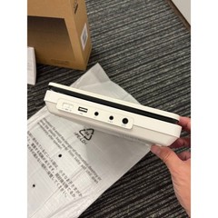 TOSHIBA REGZA SD-P1010S 10.1″ Portable DVD Player IPS LCD White 2020 Near Mint