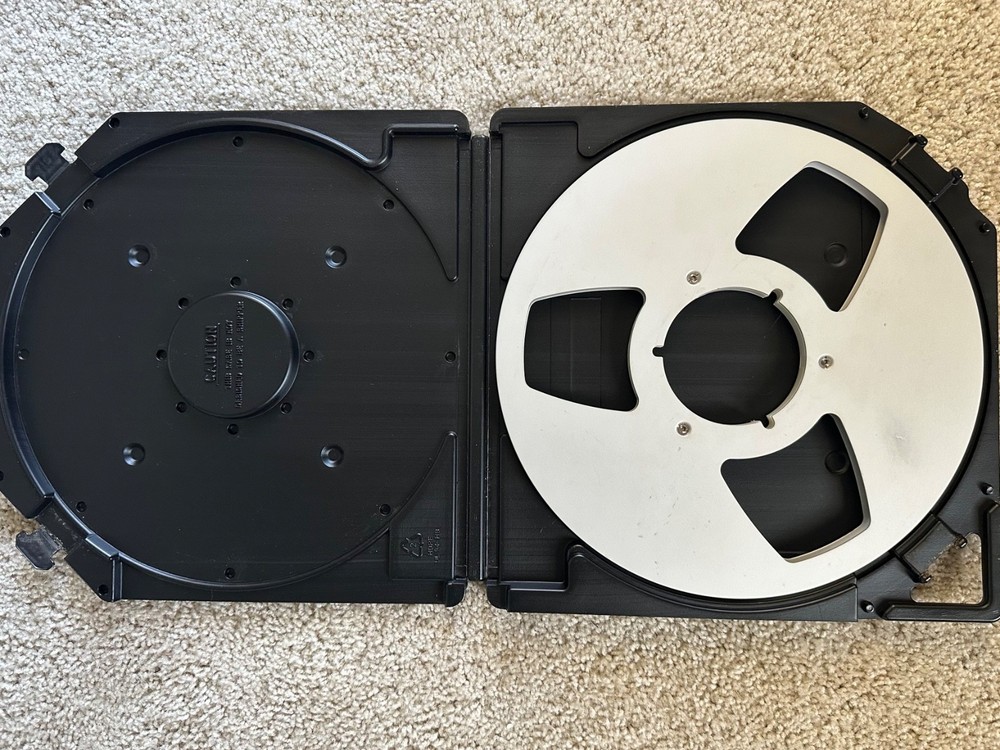 3M 10.5″ Metal Reel in 3M Hard Plastic Case